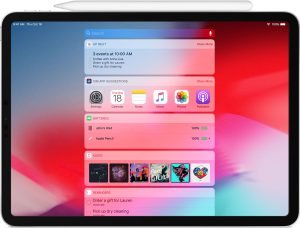 44 - Focus on Computers Apple iPad, który zadebiutował w tym roku nie różni się znacząco wyglądem od poprzedniej wersji i wciąż przypomina wizualnie tablet z 2010 roku