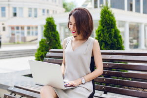 Z pewnością każdy z użytkowników laptopów słyszał kiedykolwiek o systemie operacyjnym